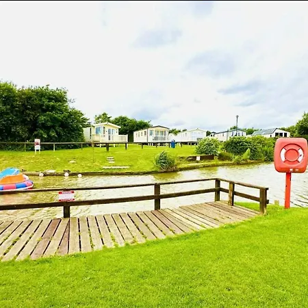 14 Atlas Ruby Cherry Tree פארק נופש *